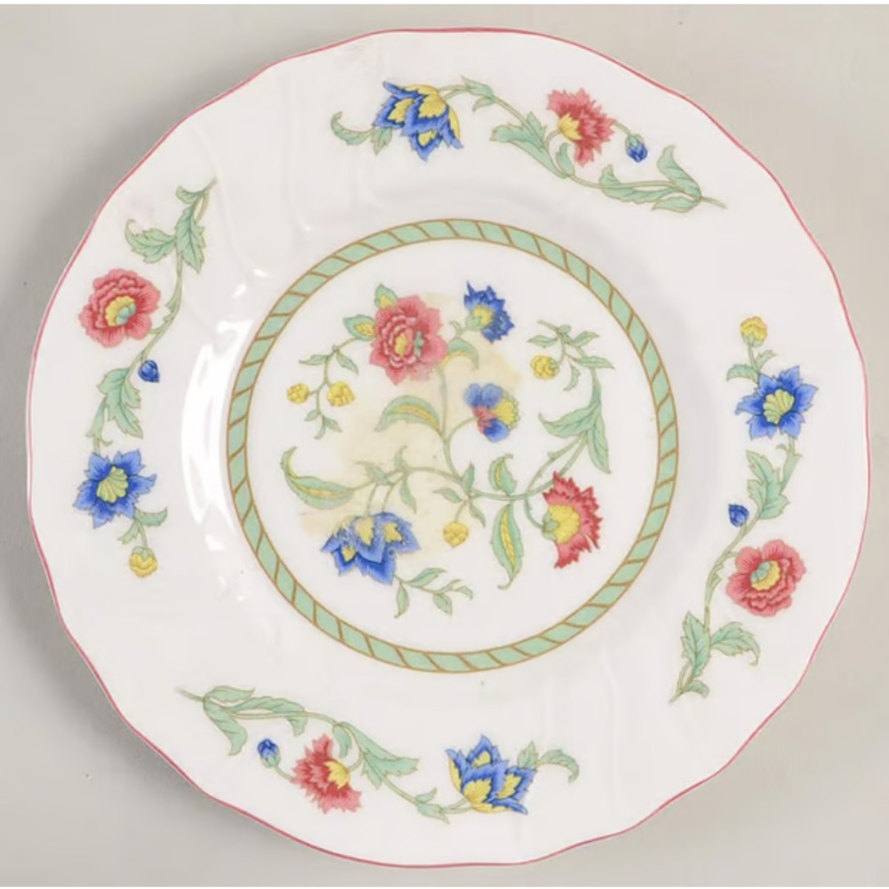 Villeroy & Boch “Persia” (Scalloped) Vintage Discontinued Bread & Butter Plate